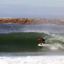 As you can see, the beaches of Figueira have consistent, well-formed waves. Photo: Center of Portugal website.